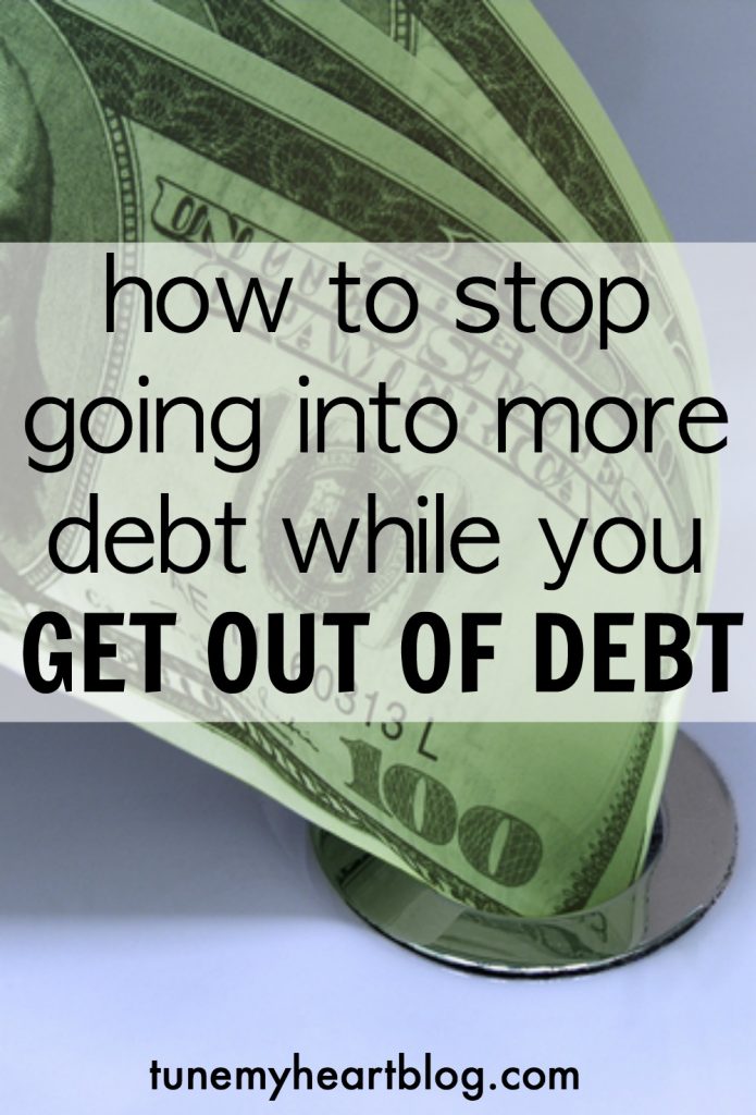 Avoid more debt | debt payoff tips | dave ramsey baby steps | debt snowball | $1000 emergency fund | crisis during debt payoff | how to get out of debt